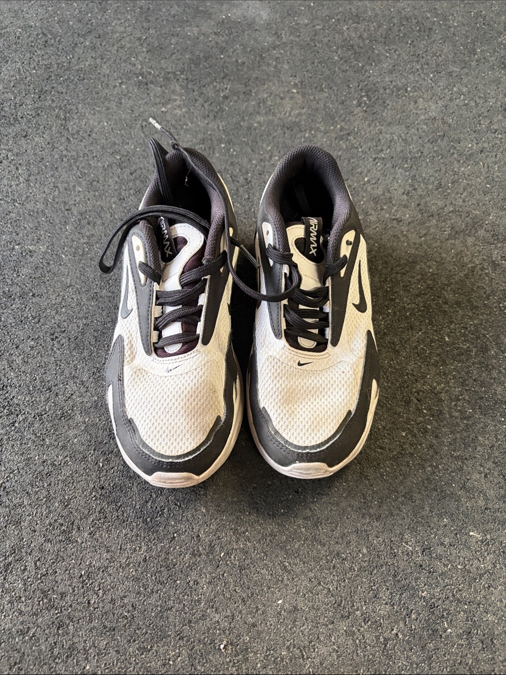Nike Kids Sneakers - White & Black